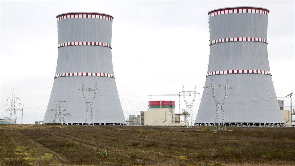 Běloruská jaderná elektrárna umístěná nedaleko města Astravec (11. listopadu...
