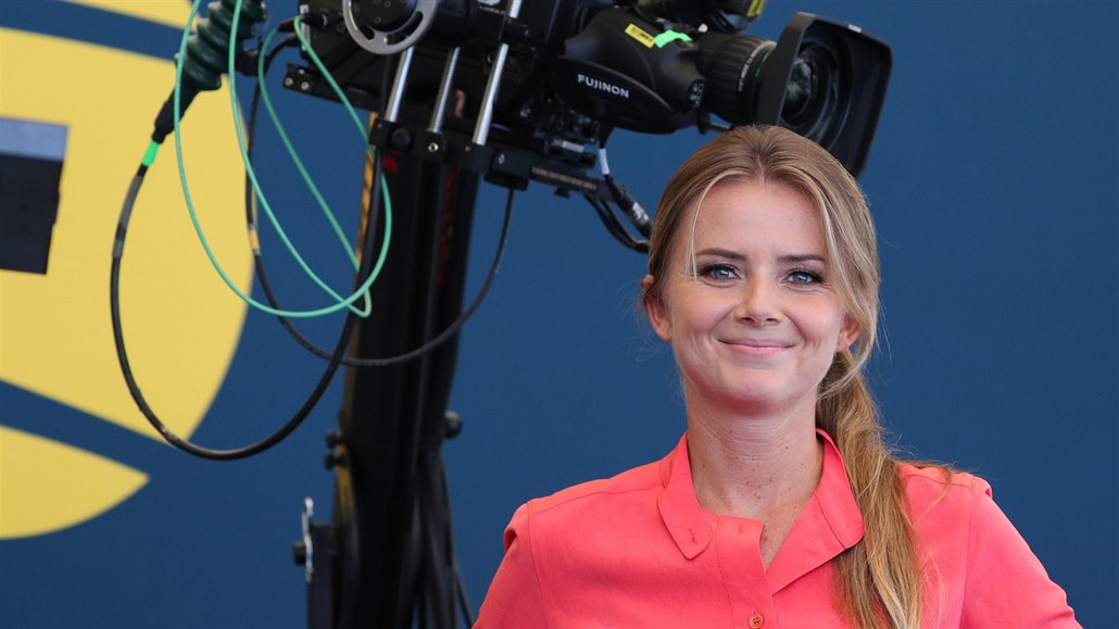 Daniela Hantuchová coby televizní reportérka pi tenisovém US Open.