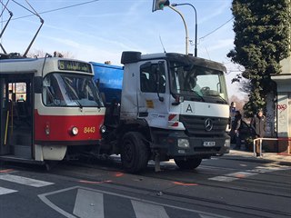 Nehoda tramvaje s nákladním autem (22.1.2020)