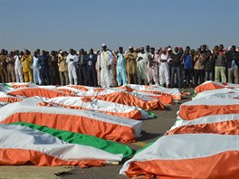 Pi toku islamist na zkladnu v Nigeru zemelo 89 vojk (13. prosince 2019)
