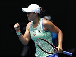 Australanka Ashleigh Bartyová se raduje během čtvrtfinále Australian Open.