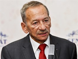 Pedseda Senátu Jaroslav Kubera zemel ve vku 72 let. (14. listopadu 2018)