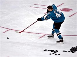 Tom Hertl pi souti v pesnosti stelby na Utkn hvzd NHL.