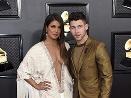 Priyanka Chopra a Nick Jonas na cenách Grammy (Los Angeles, 26. ledna 2020)