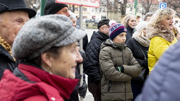 Ve Vysokm Mt se seli lid, aby zavzpomnali na ticet let star udlosti.