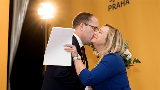 Po necelém roce KDU-ČSL volí nového předsedu (25. ledna 2020).