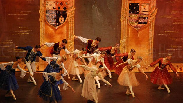 Classical Russian Ballet - Labut jezero