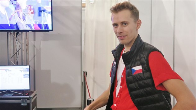 Michal Březina v útrobách haly krátce po své jízdě, při čekání na výkony soupeřů.