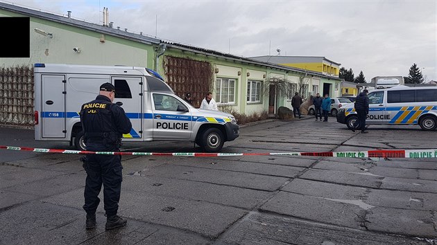 Kriminalisté vyšetřují vraždu podnikatele v Klatovech. Podezřelého muže zadrželi. (29. 1. 2020)