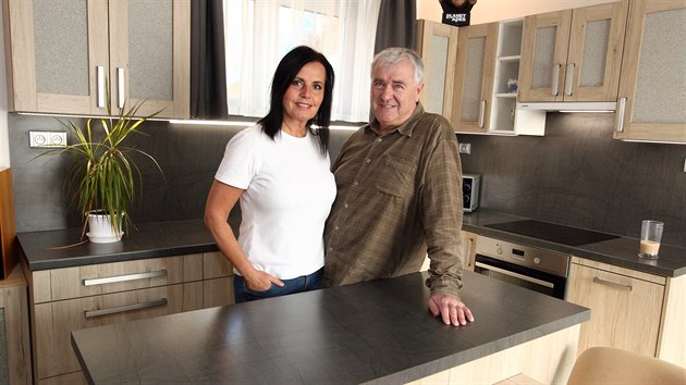 Jsou spolu u� spoustu let, spolu �ij�, pracuj� i vychov�vaj� dceru.