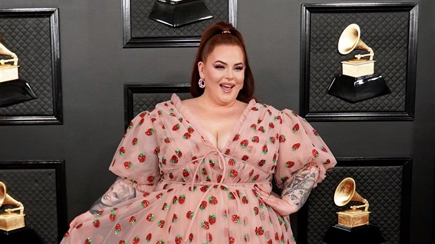 Tess Holliday na cench Grammy (Los Angeles, 26. ledna 2020)