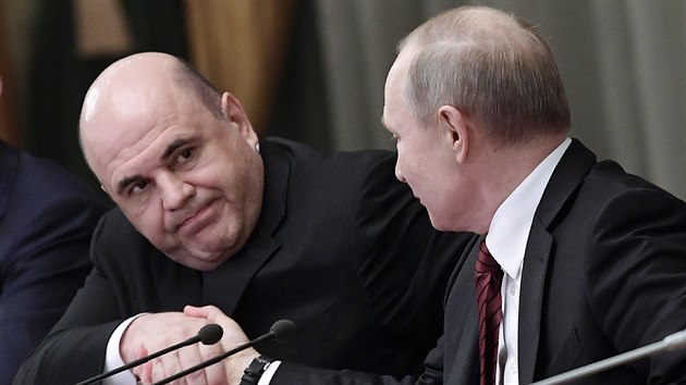 Rusk prezident Vladimir Putin a nov pedseda vldy Michail Miustin na zasedn vldy. (21. ledna 2020)