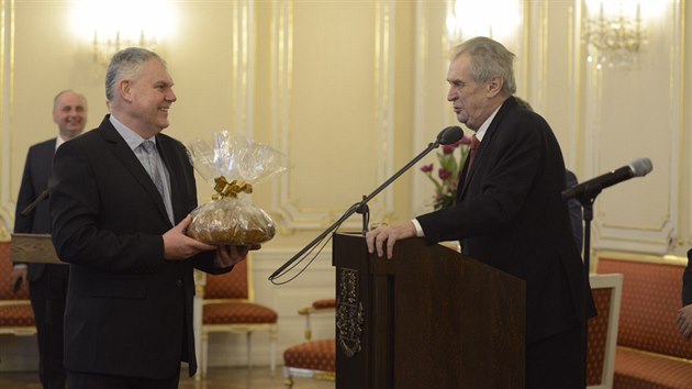 Prezident Milo Zeman na Praskm hrad pivtal starosty a starostky vech obc, kter se za poslednch 25 let staly Vesnic roku. Ve svm projevu vyzdvihl venkovsk styl ivota. (29. ledna 2020)