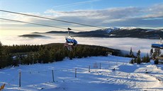 Vláda ve čtvrtek omezila i lanovky, které dosud na Černou horu a Sněžku směly přepravovat turisty.