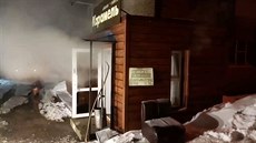 Ve sklepním hostelu v ruském Permu dolo k havárii potrubí s horkou vodou. (20....