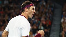 výcar Roger Federer se hecuje v osmifinále Australian Open.
