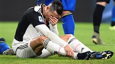 Cristiano Ronaldo z Juventusu při zápase proti Parmě. Nelze si nevšimnout jeho...