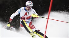 Daniel Yule ve slalomu v Kitzbühelu.