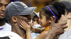 Kobe Bryant s dcerou Giannou v roce 2009.