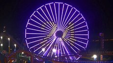 Dominanta kalifornského msta Santa Monica -  vyhlídkové kolo Ferris Wheel - se...