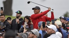 Tiger Woods bhem turnaje Farmers Insurance