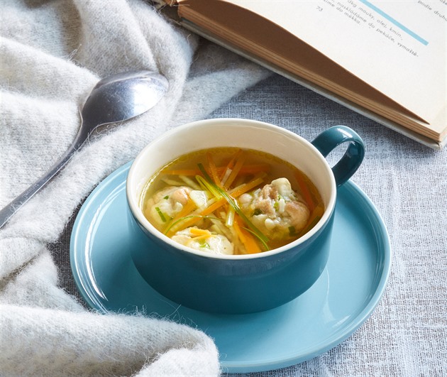 Vývar je výživový zázrak i lék. Pomůže při rýmě i při hubnutí