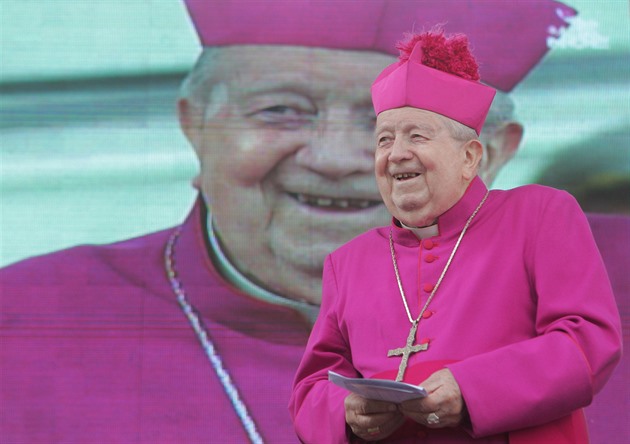 Devadesátiny arcibiskupa Karla Otenáka (1. 5. 2010)