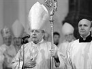 Krlovhradeck diecze byla bez biskupa vce ne ticet let, 27. ledna 1990 se...