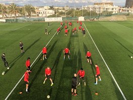 Fotbalov Slavia na trninku bhem soustedn v Portugalskm Lagosu
