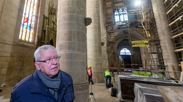 V Plzni pokrauje rekonstrukce katedrly svatho Bartolomje. Na snmku si postup prac prohl Architekt Jan Soukup.