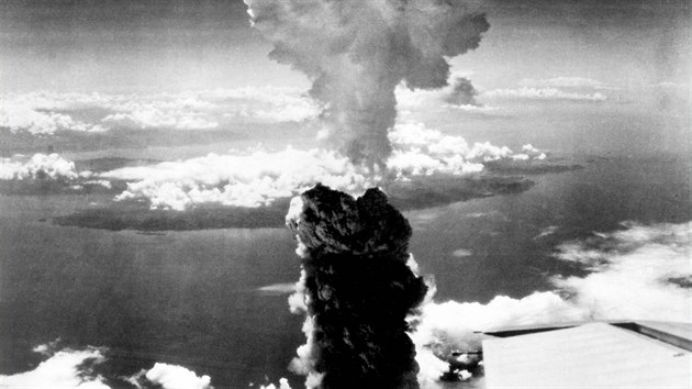 Nukleární exploze nad japonským Nagasaki, 9. srpen 1945