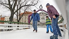 Umlou ledovou plochu v minulosti stavli napíklad na námstí v Pelhimov. Tento snímek je z ledna 2018.