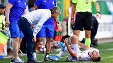 Mladoboleslavský trenér Jií Weber starostliv sleduje, jak váné je zranní...