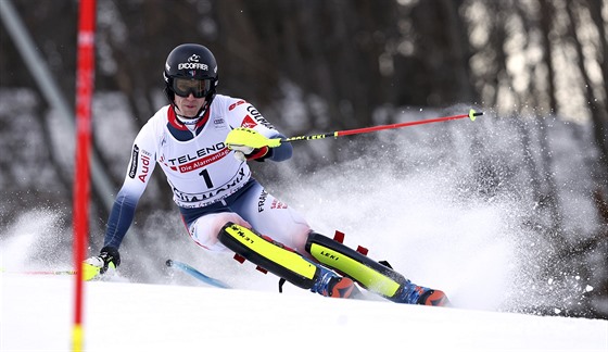 Clément Noël ve slalomu v Chamonix.