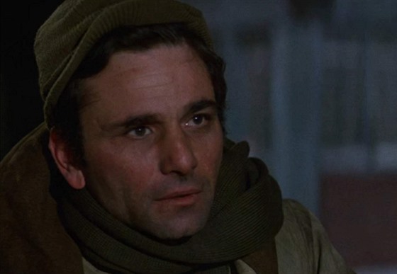 Peter Falk ve filmu Hájili jsme hrad