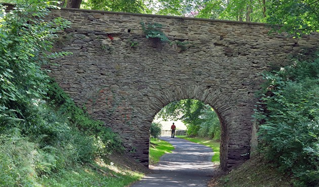 Nejstarí aský objekt - kamenný most z roku 1724