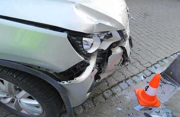 Při bouračce v cizině nepodepisujte nic, čemu nerozumíte