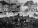 tvrtého února 1920 do Hluína vstoupila eskoslovenská armáda. Pijetí prý...