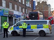 Britská policie vyetuje útok na jihu Londýna. (3. února 2020)