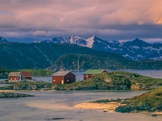 Pohádková vesnice Sommarøy má neméně pohádkový příběh o svém boji s časem.