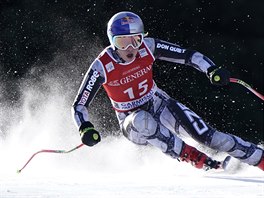 Ester Ledeck se t po trati sjezdu v Garmisch-Partenkirchenu.