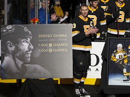 Zdeno Chra z Bostonu se dokal ovac za 1500 odehranch duel v NHL a 1000 za...