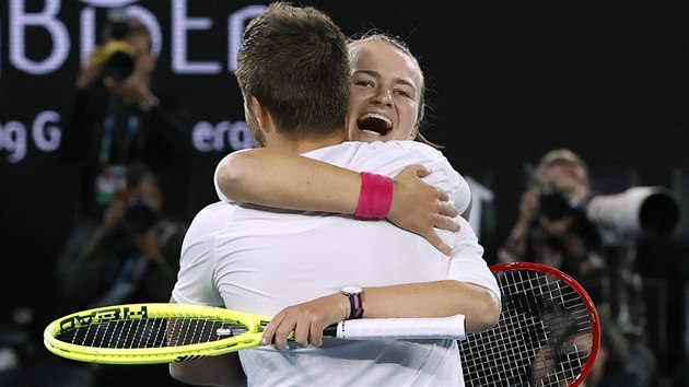 Barbora Krejkov a Chorvat Nikola Mekti slav vtzstv ve smen tyhe na Australian Open.