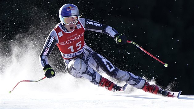 Ester Ledeck se t po trati sjezdu v Garmisch-Partenkirchenu.