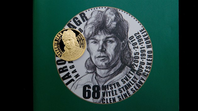 Jaromr Jgr si v jabloneck mincovn vyrazil minci se svoj podobiznou. (4. nora 2020)