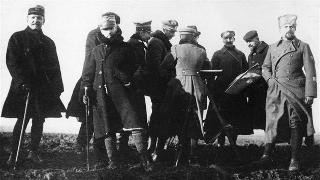 Rozhrani�ovac� komise �e�ila rozd�len� ratibo�sk�ho regionu. Spory nakonec ukon�ilo prav�tko.