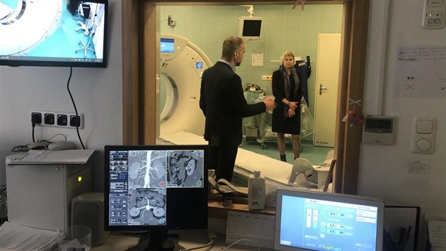 Novomstsk nemocnice zskala nov potaov tomograf. Podle jeho dodavatele je jako jedin v zemi vybaven umlou inteligenc.