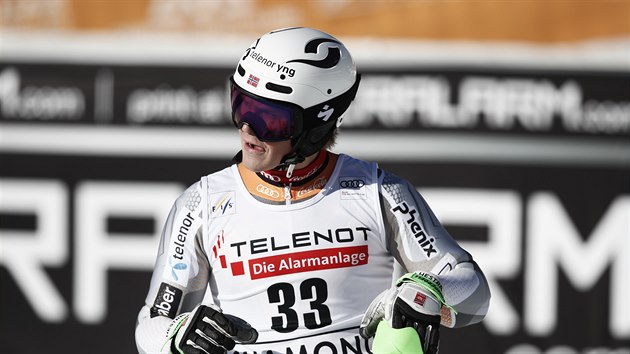 Timon Haugan v cli slalomu v Chamonix.