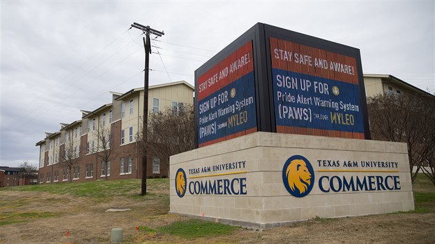 Na univerzit v texaskm mst Commerce nkdo zastelil dv eny a zranil dt. (3. nora 2020)