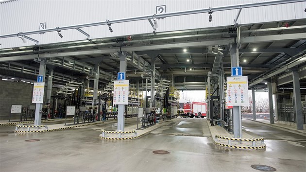 Sttn firma epro v Loukov na Kromsku otevela nov vdejn lvky pohonnch hmot za 300 milion korun.